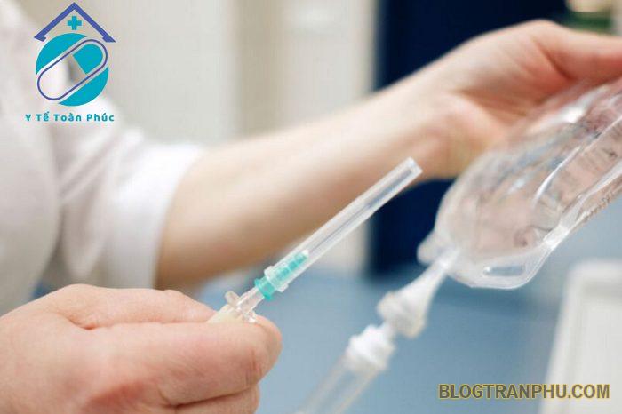 Dịch vụ truyền nước biển tại nhà TPHCM của Y Tế Toàn Phúc