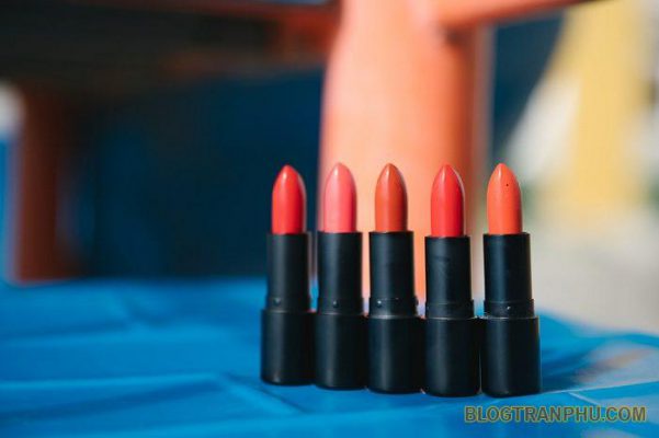Top 5 loại son Hàn Quốc đẹp mê người giá chưa tới 200K
