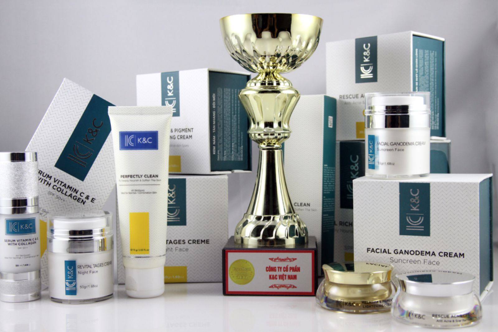 Công ty chuyên nhận gia công mỹ phẩm thiên nhiên trọn gói độc quyền uy tín giá rẻ tại Hà Nội