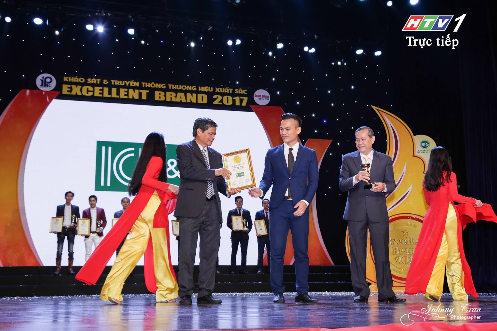 Công ty chuyên nhận gia công mỹ phẩm thiên nhiên trọn gói độc quyền uy tín giá rẻ tại Hà Nội