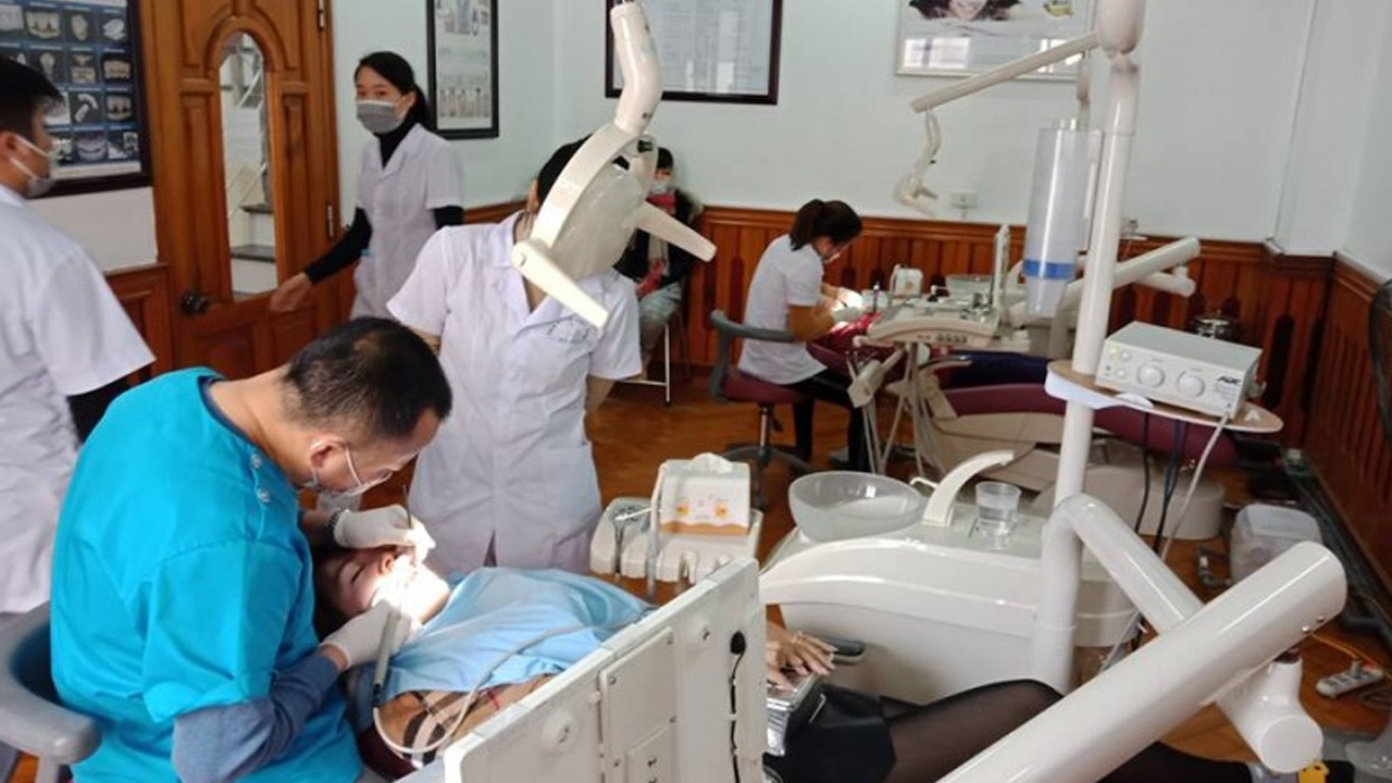 TỔNG HỢP 11 NHA KHOA ĐIỀU TRỊ CƯỜI HỞ LỢI TỐT NHẤT TPHCM