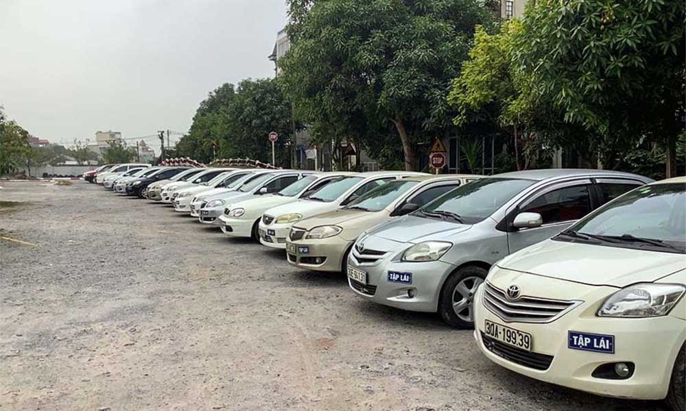 Đăng ký học bằng lái xe ô tô B1 uy tín tại Hoclaixe12h.com