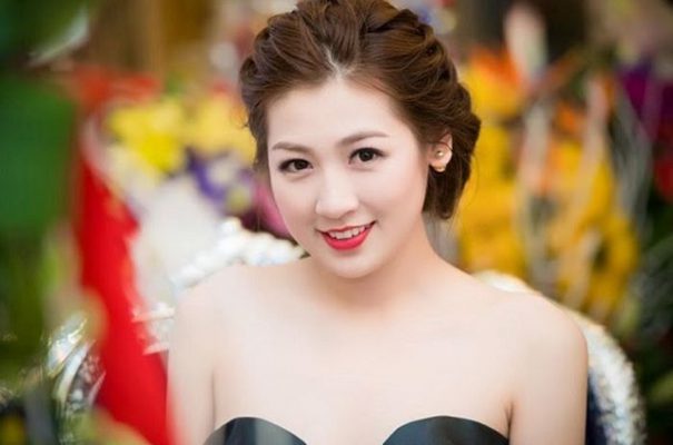 Địa chỉ nhận trang điểm dự tiệc buổi trưa tại Sài Gòn