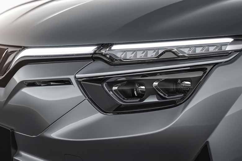 Chiêm ngưỡng VinFast VF 8 với thiết kế duy mỹ, thu hút mọi ánh nhìn