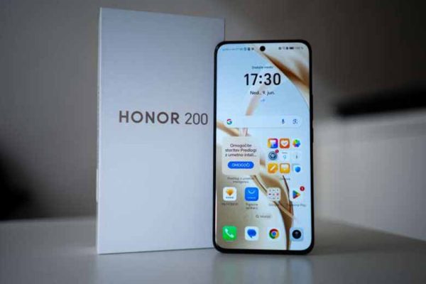 Honor 200: Chiếc Điện Thoại Thời Trang, Mỏng Nhẹ